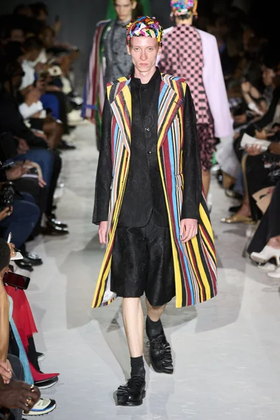 Look 23